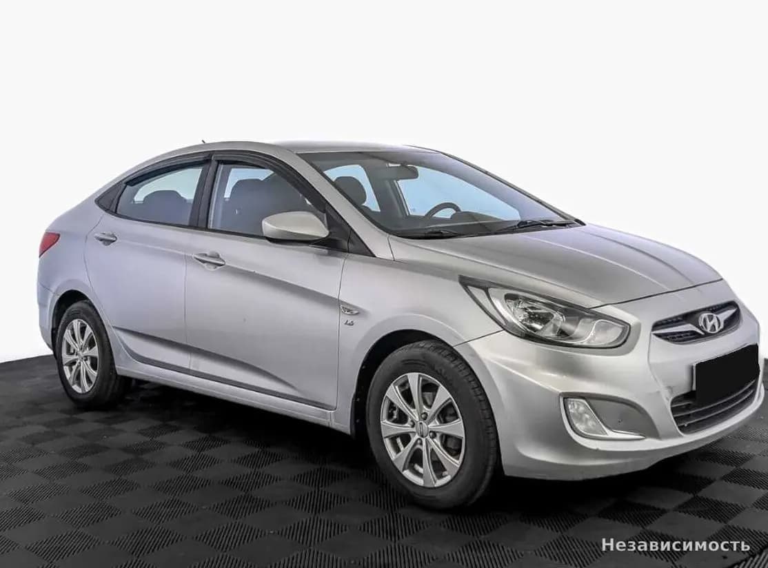 Hyundai Solaris 2012 с пробегом — фото 3