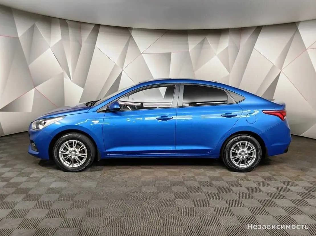 Hyundai Solaris 2017 с пробегом — фото 5