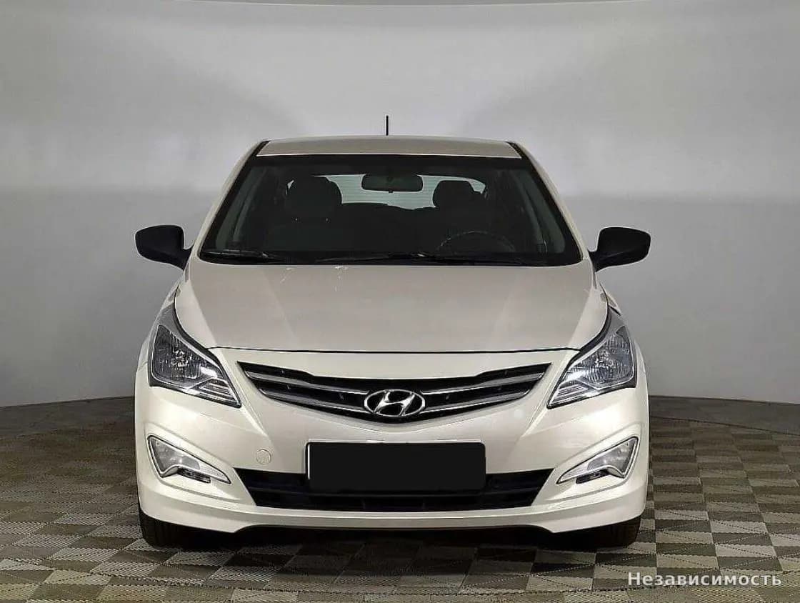 Hyundai Solaris 2014 с пробегом — фото 3