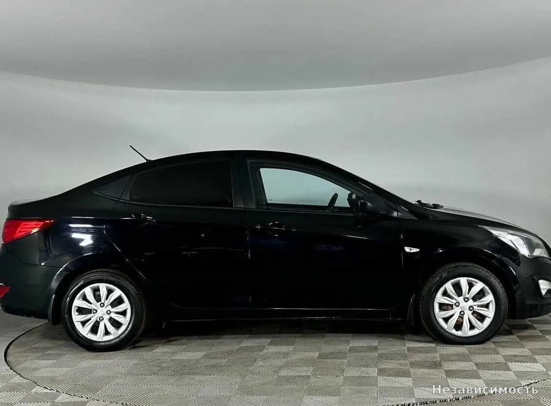 Hyundai Solaris 2015 с пробегом — фото 5