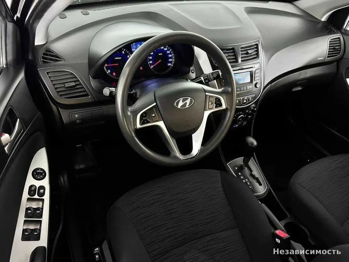 Hyundai Solaris 2015 с пробегом — фото 7