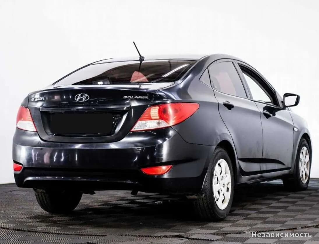 Hyundai Solaris 2013 с пробегом — фото 6