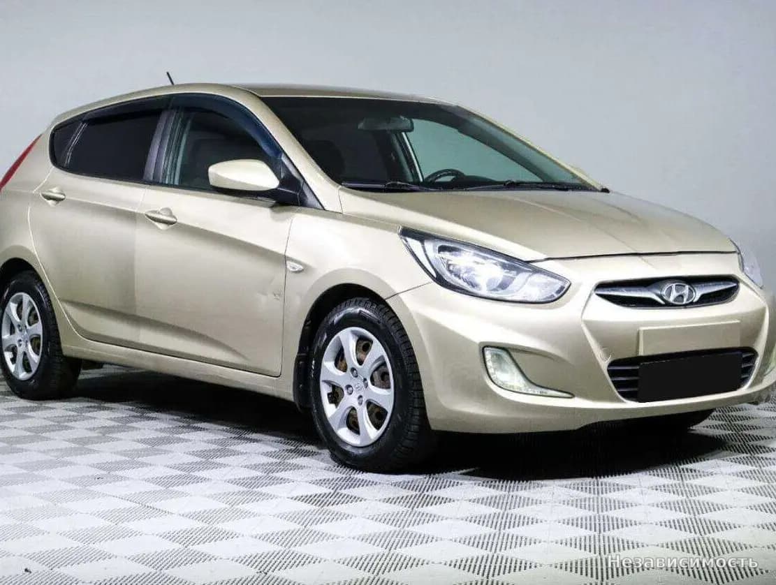 Hyundai Solaris 2013 с пробегом — фото 3