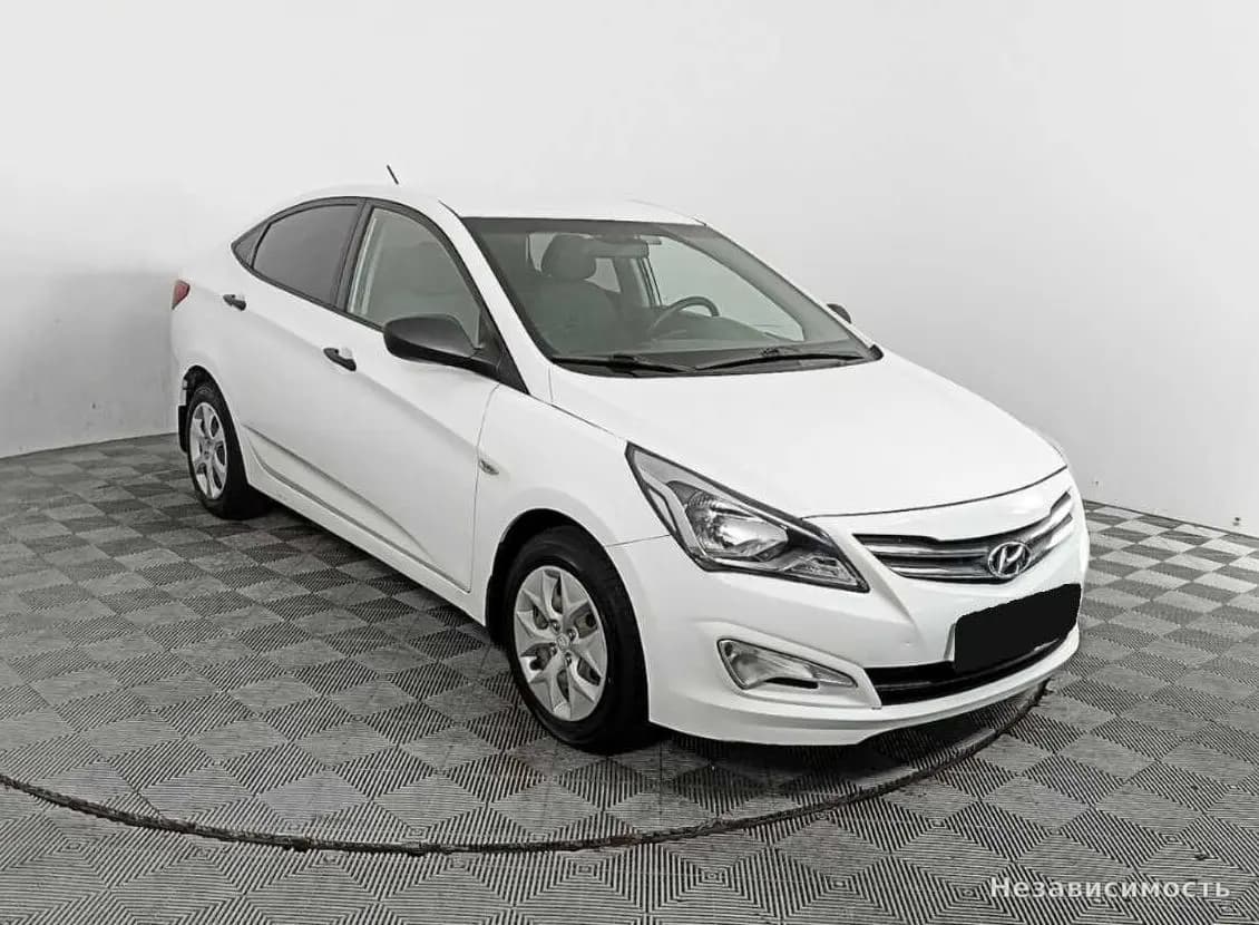 Hyundai Solaris 2015 с пробегом — фото 3