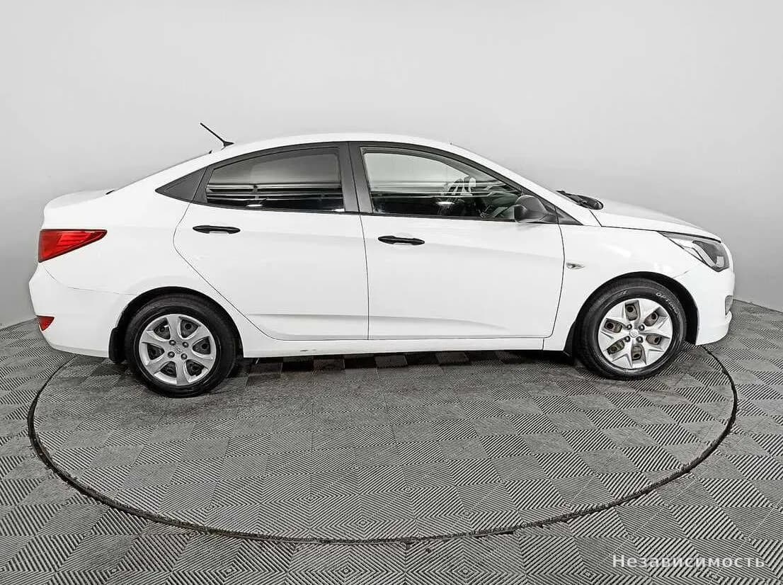 Hyundai Solaris 2015 с пробегом — фото 4