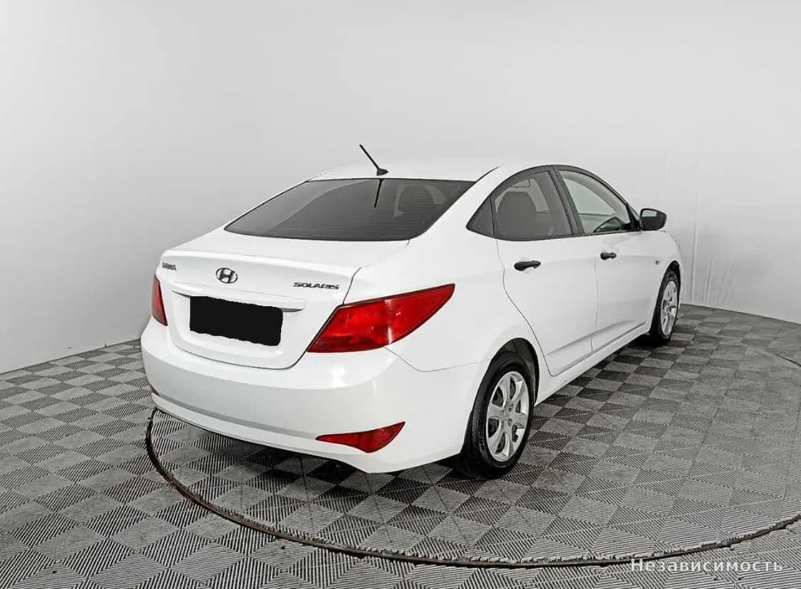 Hyundai Solaris 2015 с пробегом — фото 5