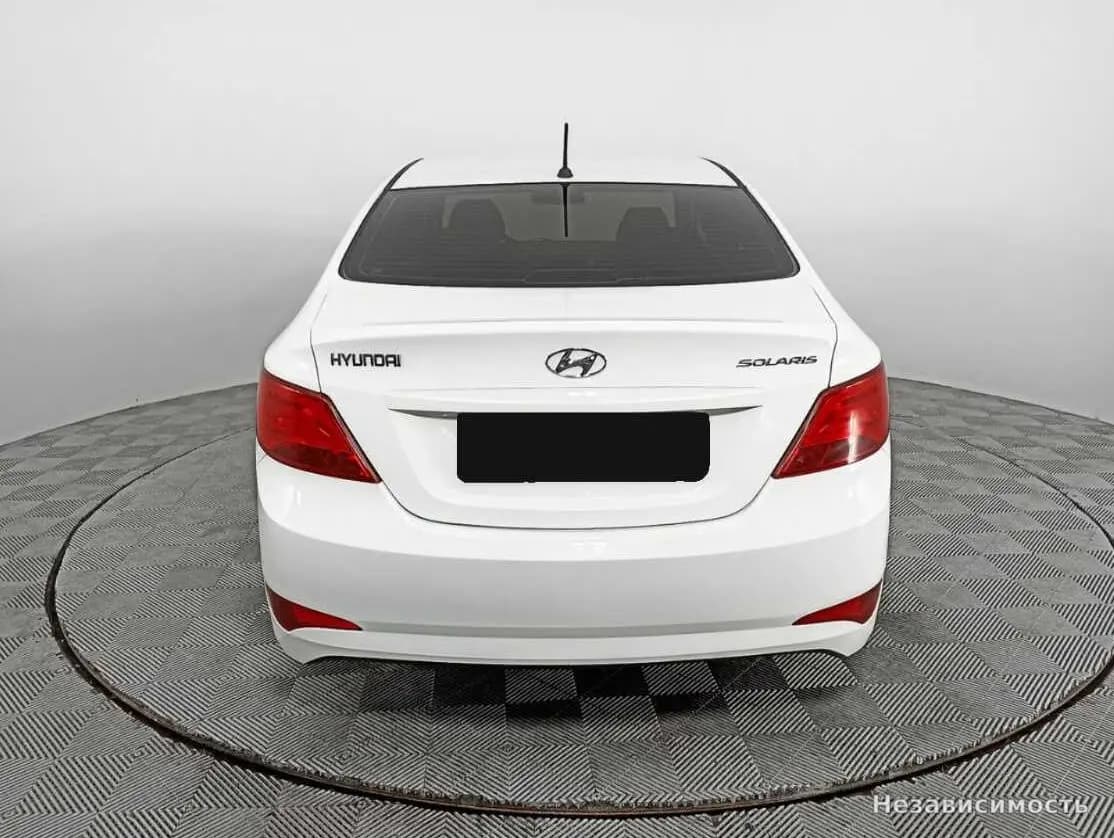 Hyundai Solaris 2015 с пробегом — фото 6