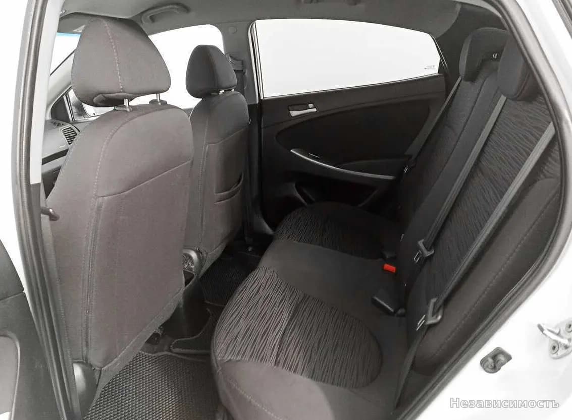 Hyundai Solaris 2015 с пробегом — фото 10