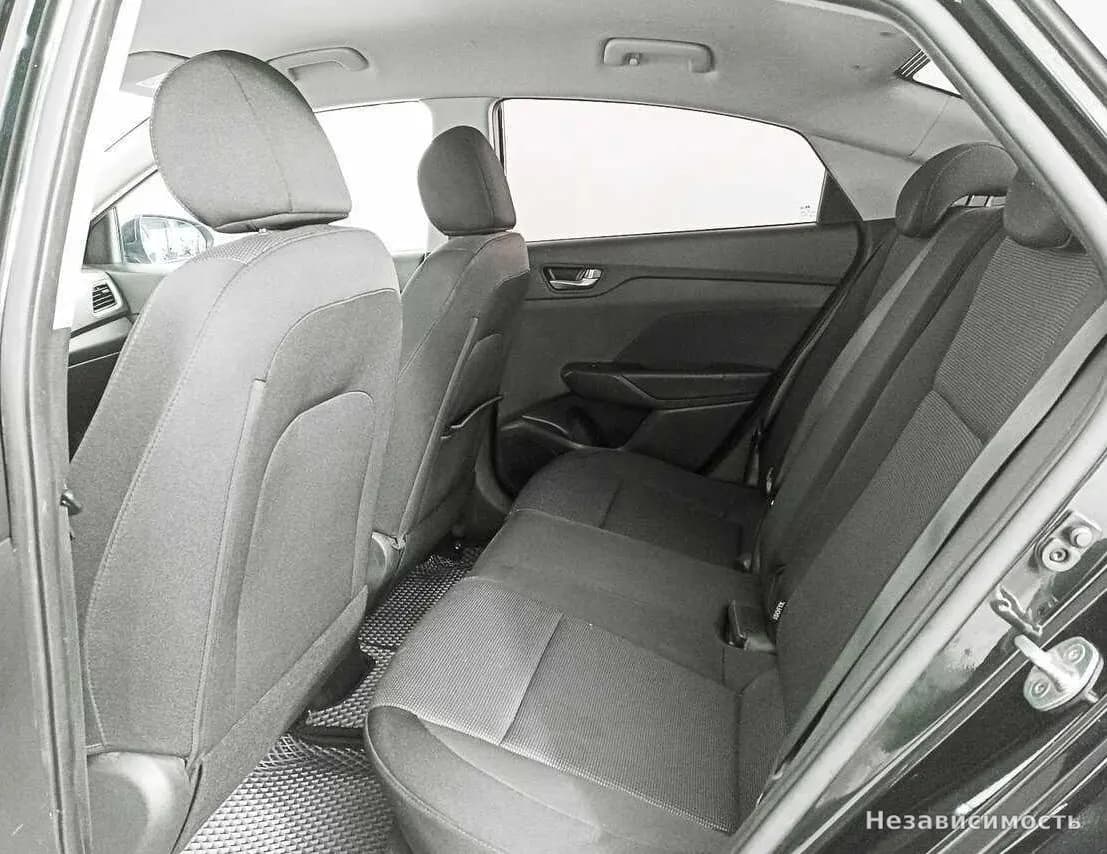 Hyundai Solaris 2017 с пробегом — фото 10