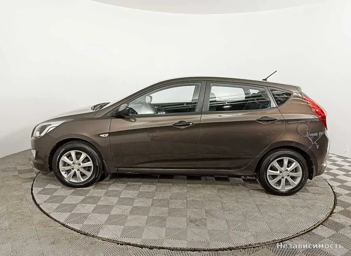 Hyundai Solaris 2014 с пробегом — фото 8