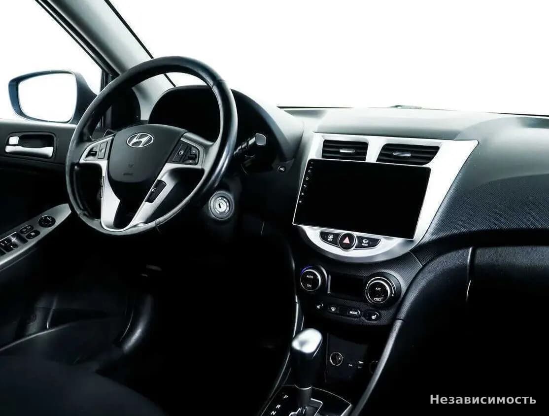 Hyundai Solaris 2014 с пробегом — фото 9