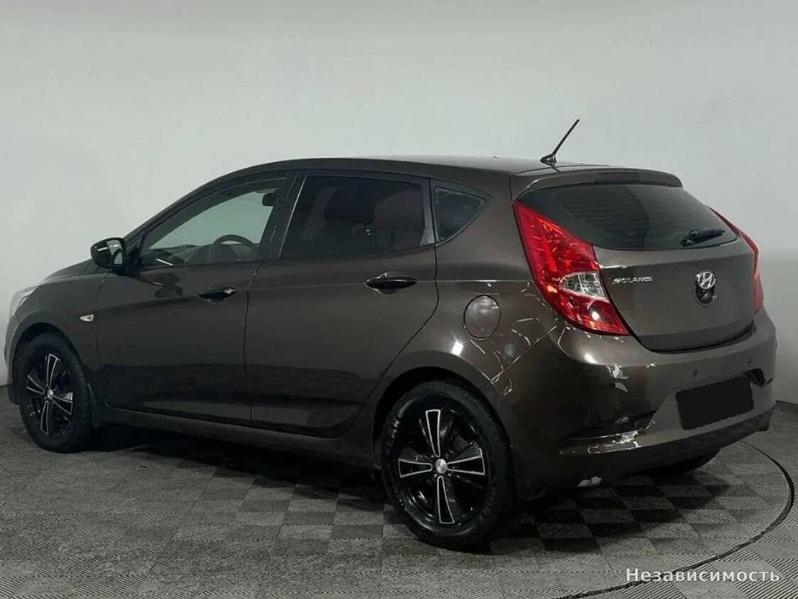 Hyundai Solaris 2016 с пробегом — фото 7