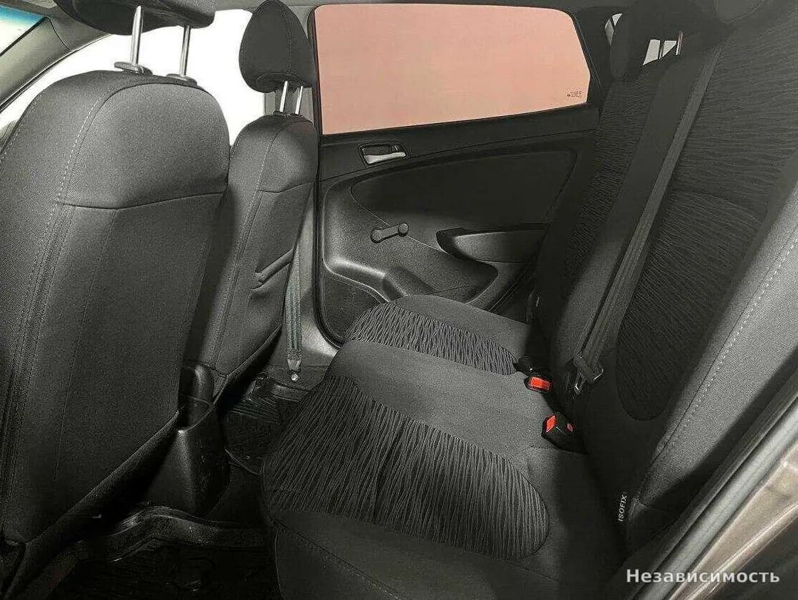 Hyundai Solaris 2016 с пробегом — фото 10