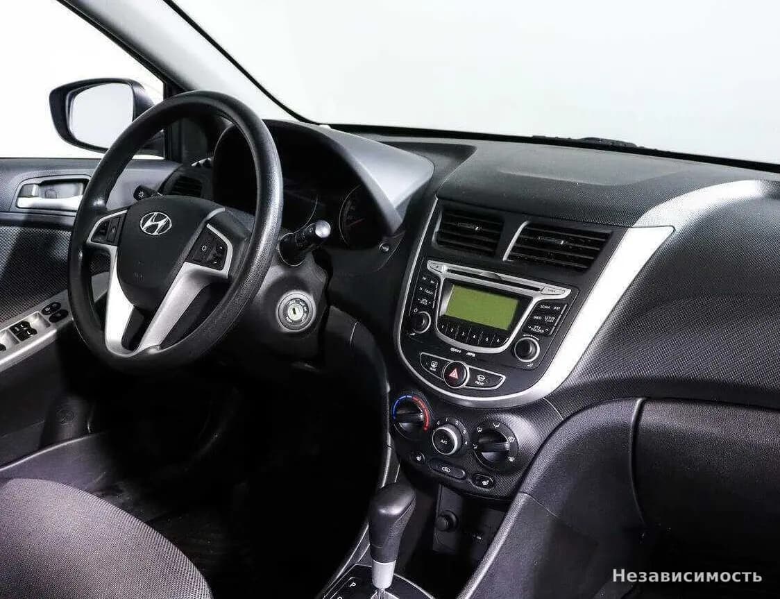 Hyundai Solaris 2013 с пробегом — фото 8