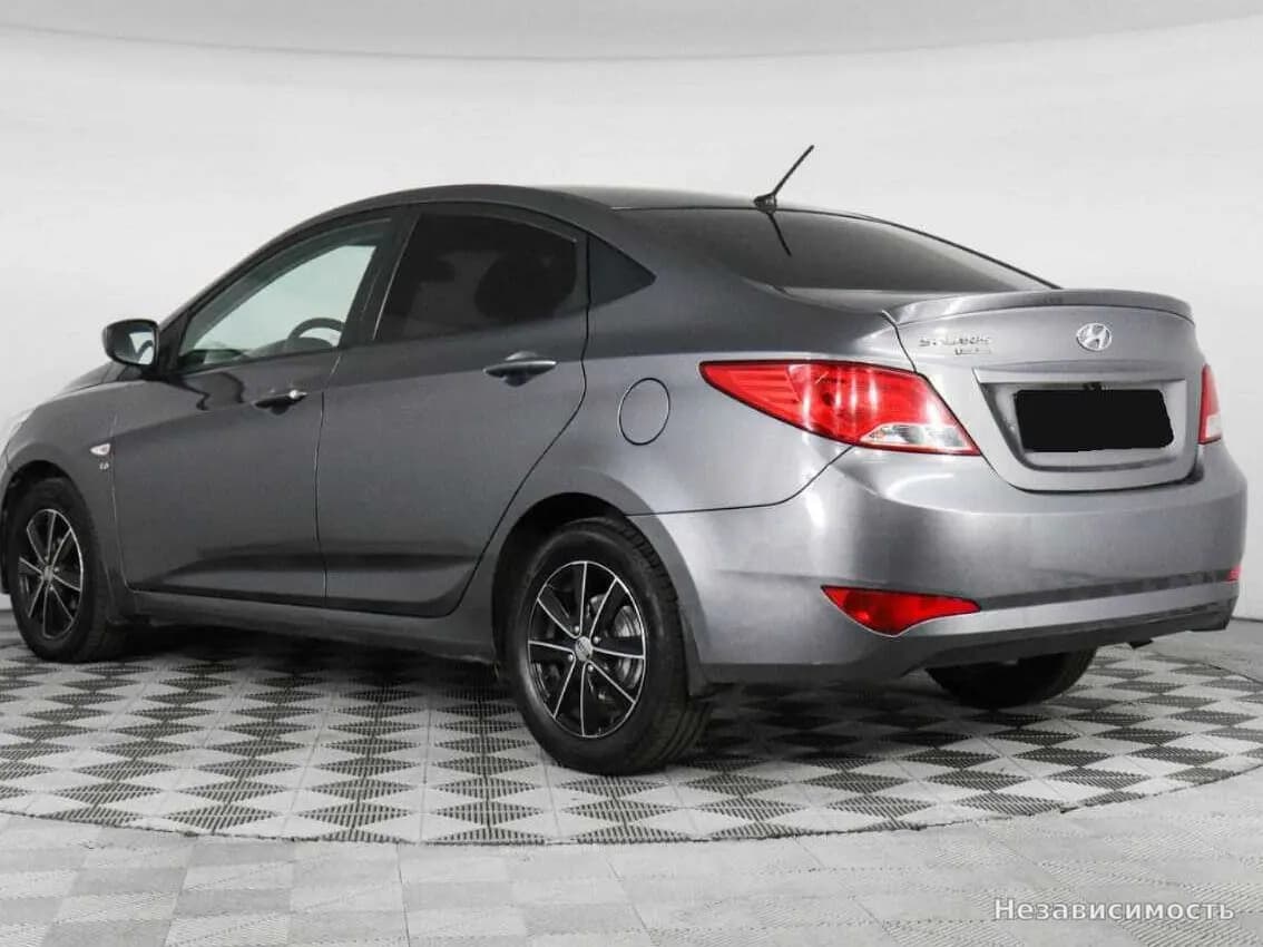 Hyundai Solaris 2016 с пробегом — фото 7