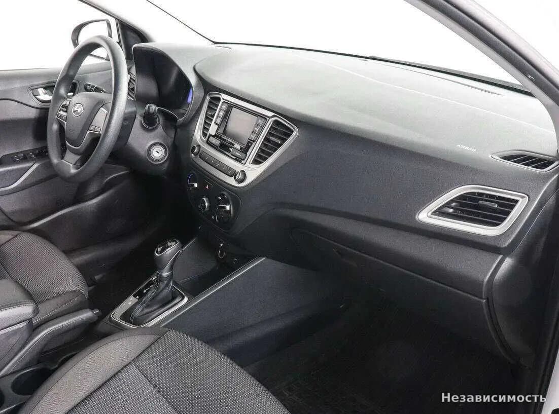 Hyundai Solaris 2021 с пробегом — фото 9