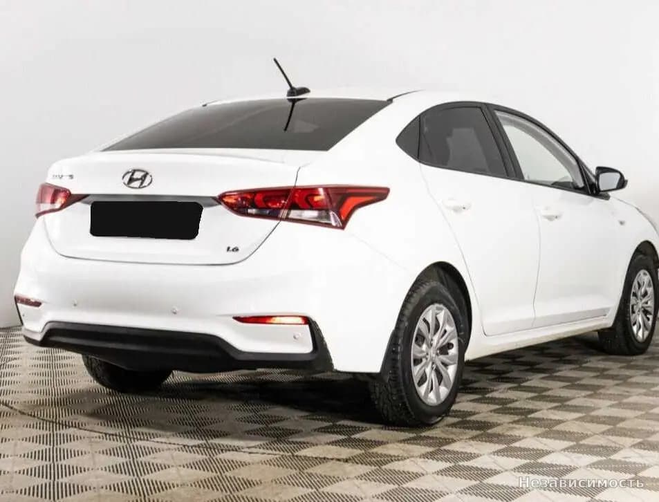 Hyundai Solaris 2017 с пробегом — фото 5