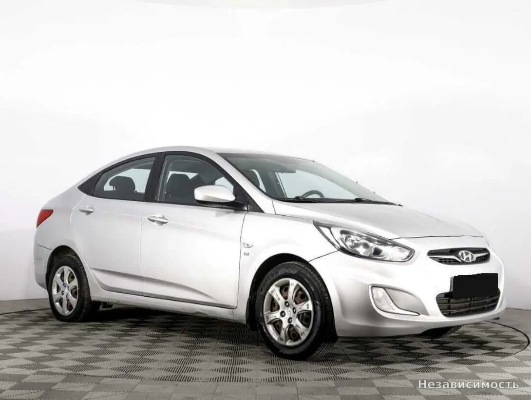 Hyundai Solaris 2013 с пробегом — фото 3