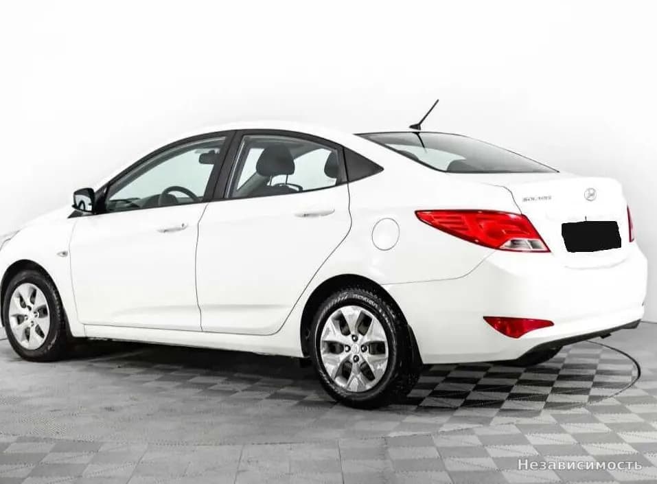 Hyundai Solaris 2016 с пробегом — фото 7