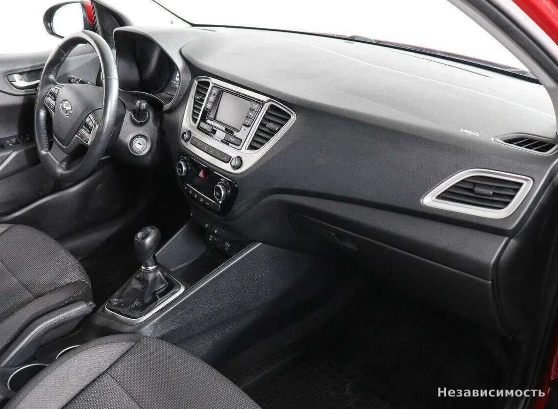 Hyundai Solaris 2019 с пробегом — фото 6