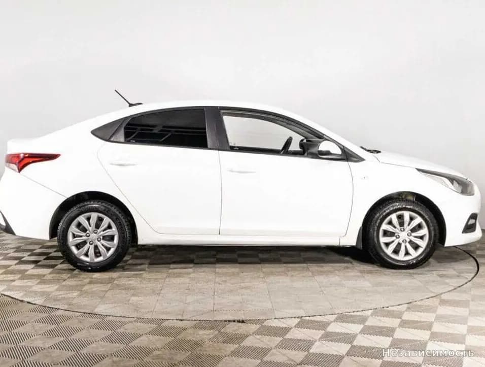 Hyundai Solaris 2019 с пробегом — фото 4
