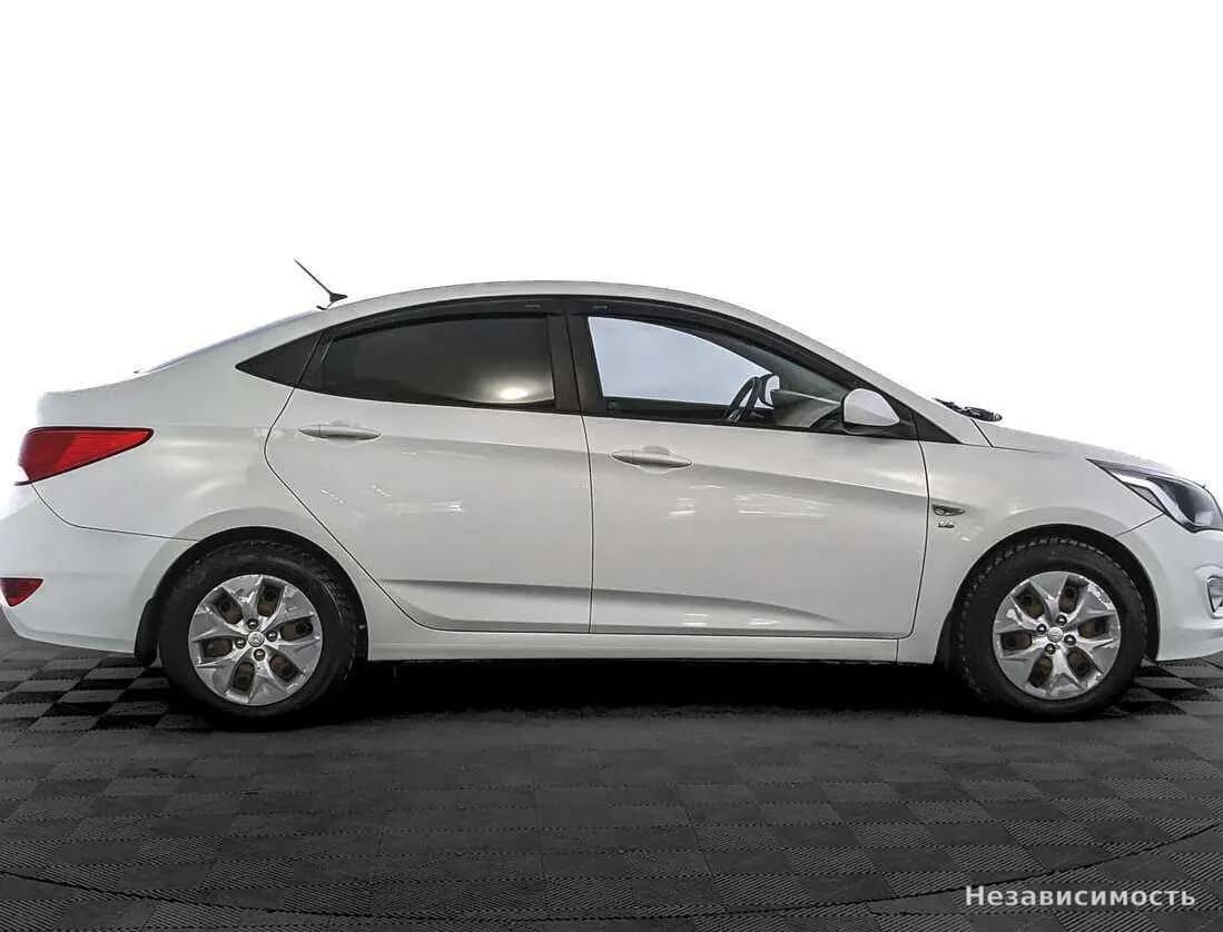 Hyundai Solaris 2015 с пробегом — фото 3