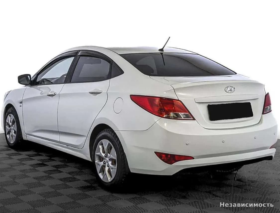 Hyundai Solaris 2015 с пробегом — фото 5
