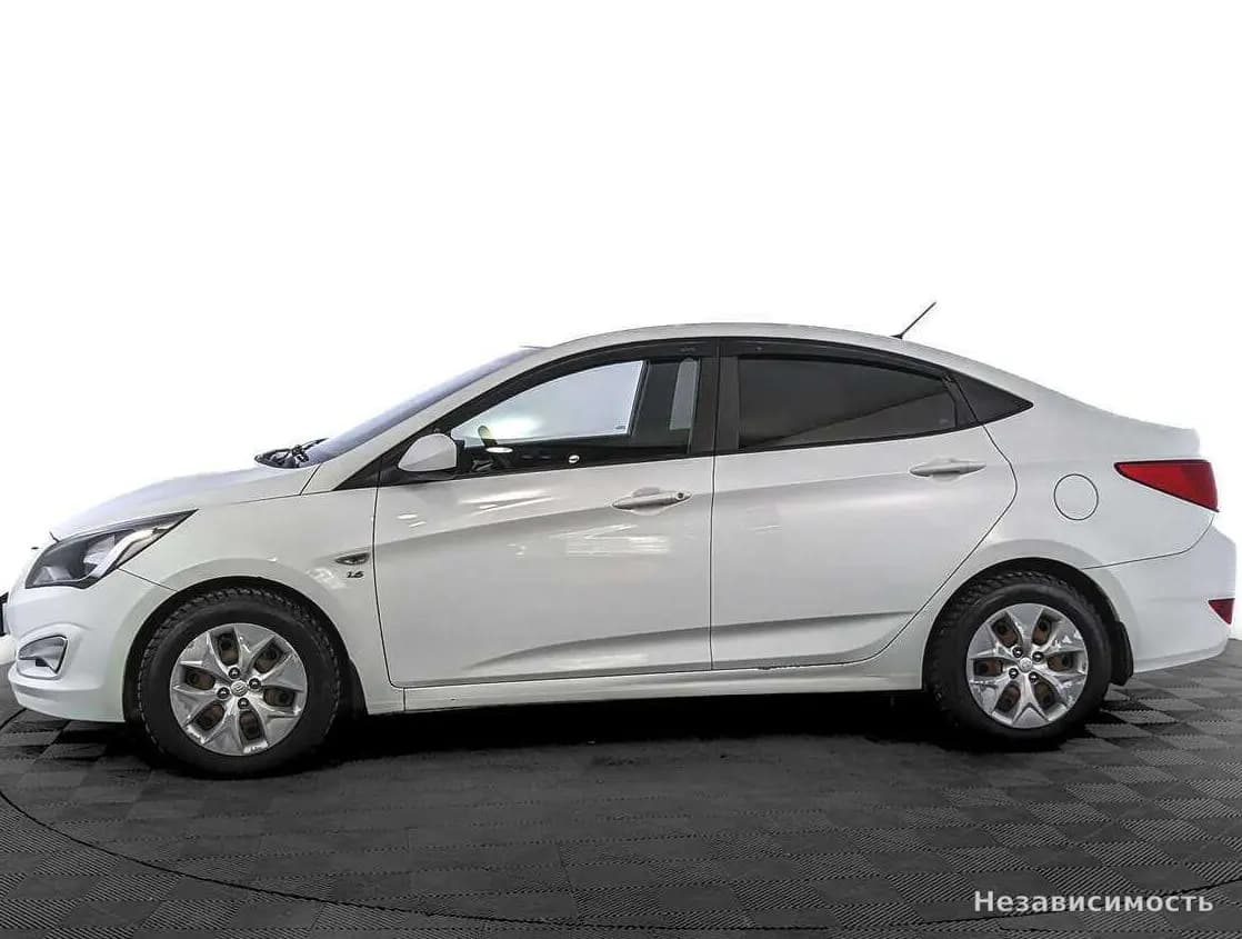 Hyundai Solaris 2015 с пробегом — фото 6