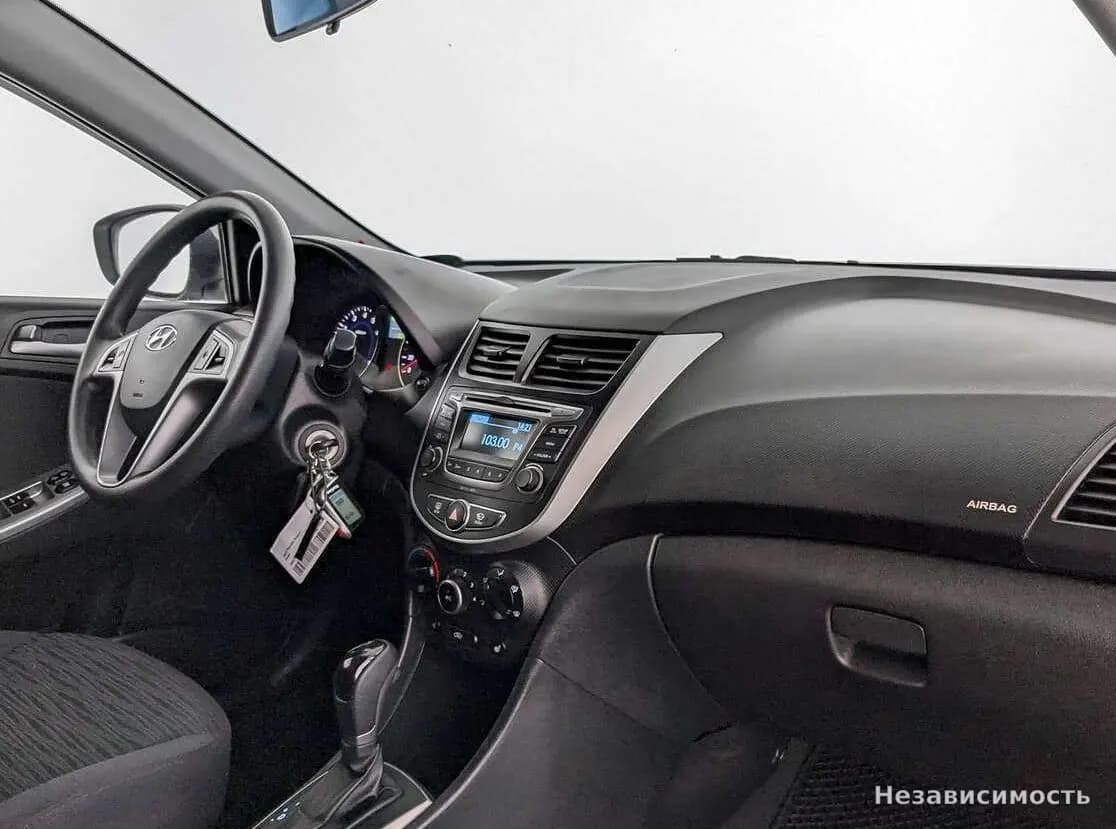 Hyundai Solaris 2015 с пробегом — фото 7