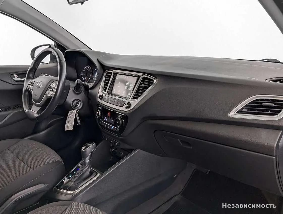 Hyundai Solaris 2019 с пробегом — фото 9
