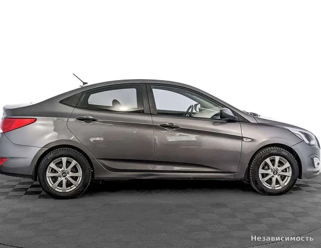 Hyundai Solaris 2014 с пробегом — фото 4