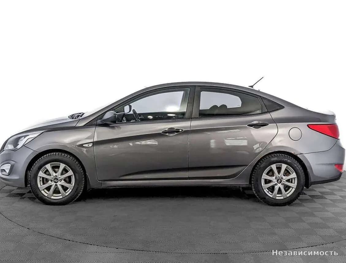 Hyundai Solaris 2014 с пробегом — фото 8