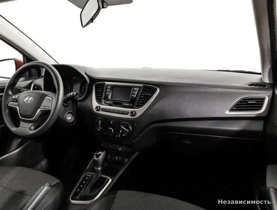 Hyundai Solaris 2019 с пробегом — фото 9