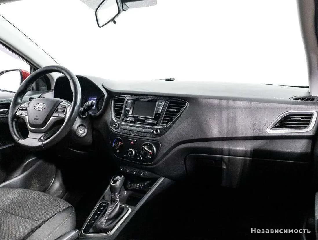Hyundai Solaris 2018 с пробегом — фото 9