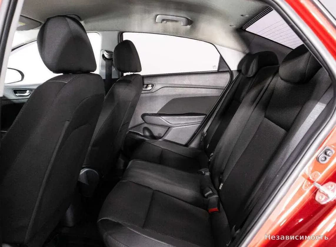 Hyundai Solaris 2018 с пробегом — фото 10