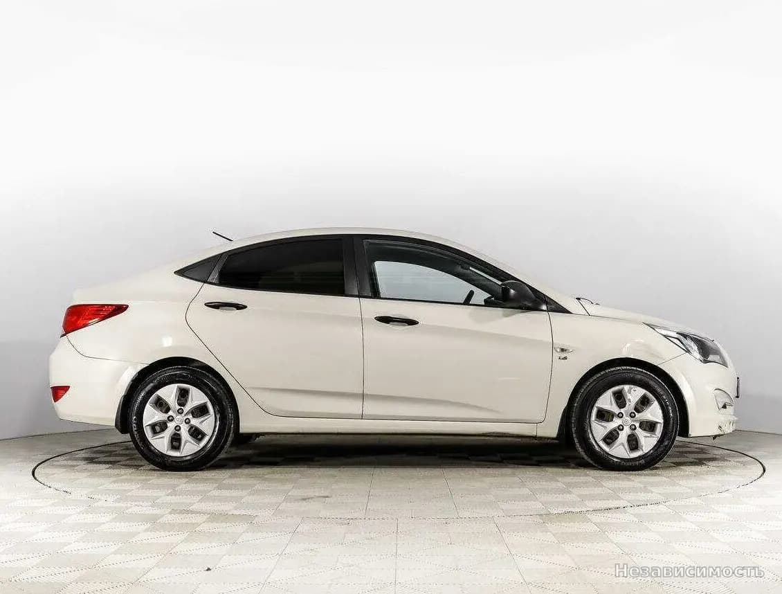 Hyundai Solaris 2016 с пробегом — фото 2