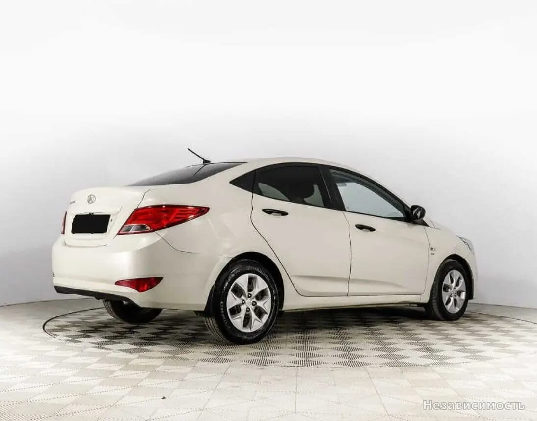 Hyundai Solaris 2016 с пробегом — фото 3