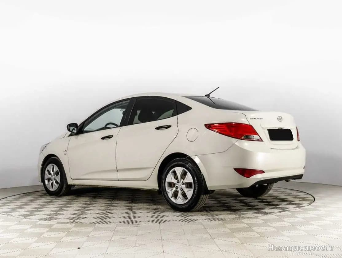 Hyundai Solaris 2016 с пробегом — фото 5