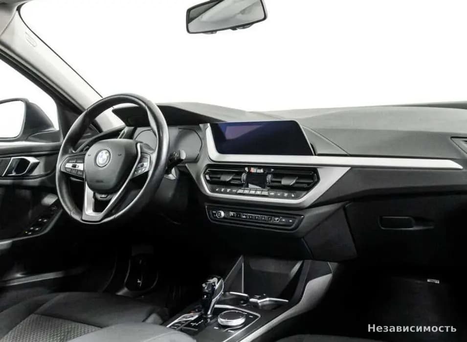 BMW 1 серии 2019 с пробегом — фото 9