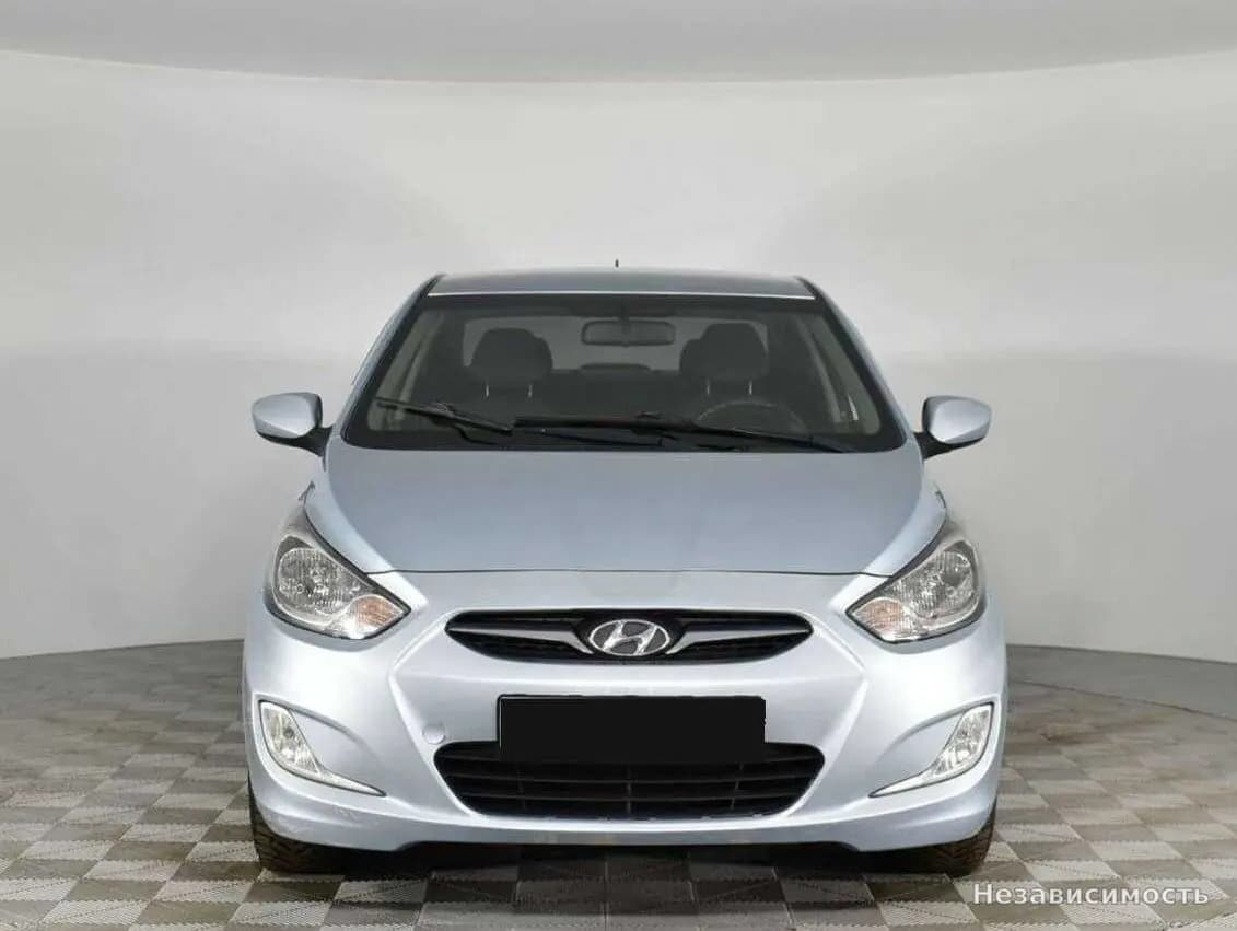 Hyundai Solaris 2012 с пробегом — фото 3