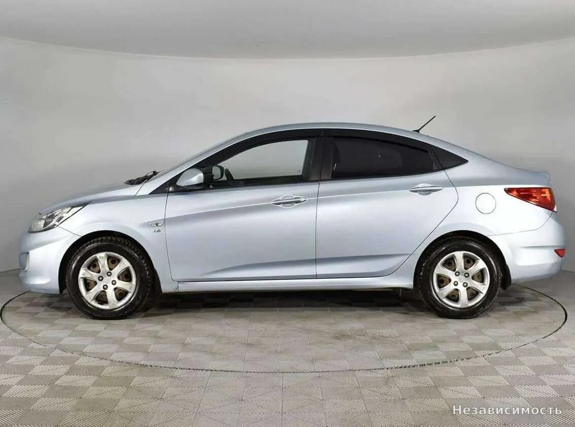Hyundai Solaris 2012 с пробегом — фото 6