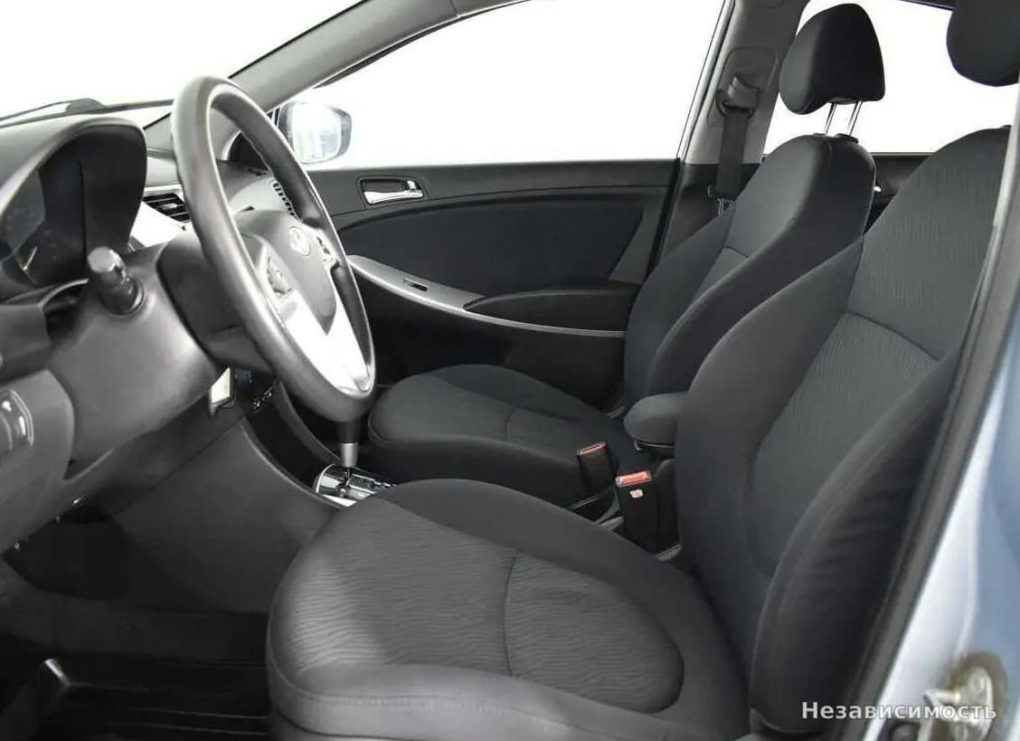 Hyundai Solaris 2012 с пробегом — фото 8
