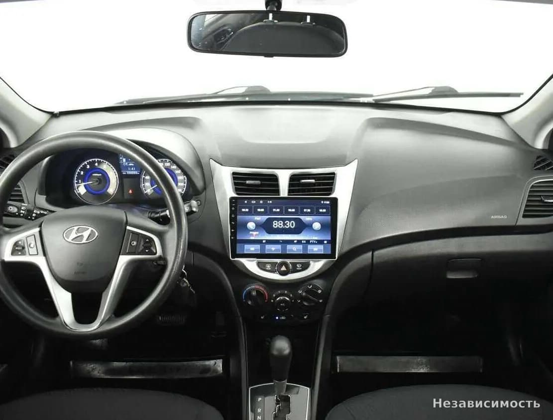 Hyundai Solaris 2012 с пробегом — фото 9