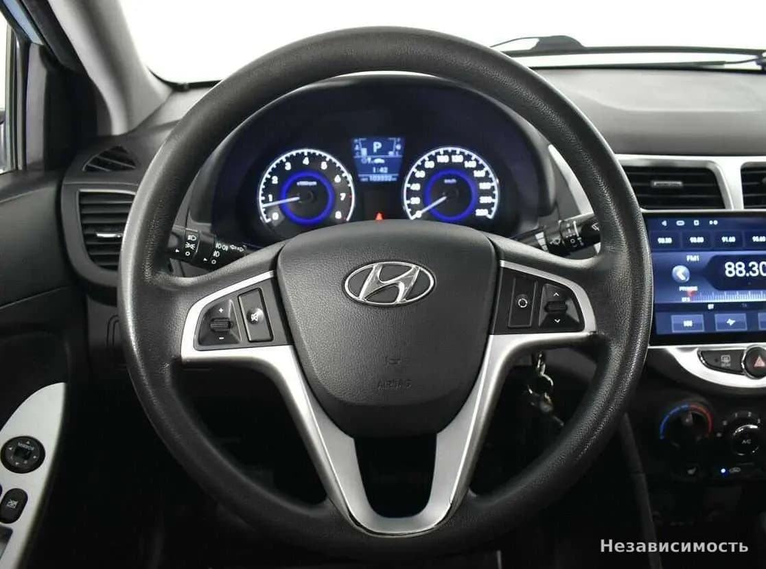 Hyundai Solaris 2012 с пробегом — фото 10