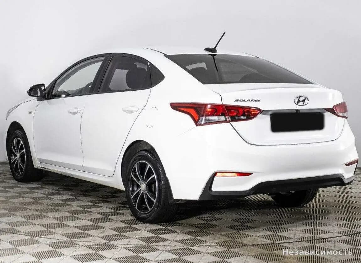 Hyundai Solaris 2017 с пробегом — фото 7