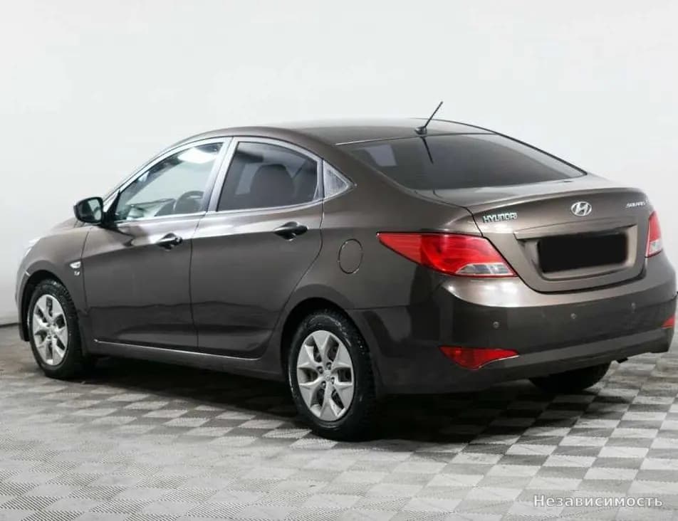 Hyundai Solaris 2014 с пробегом — фото 6
