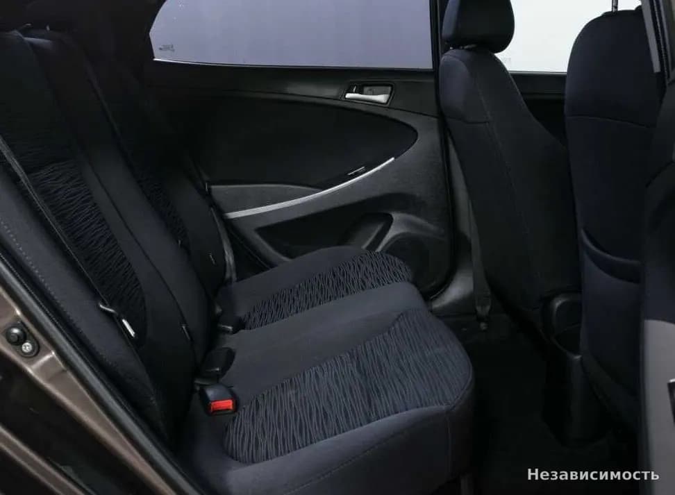 Hyundai Solaris 2014 с пробегом — фото 9