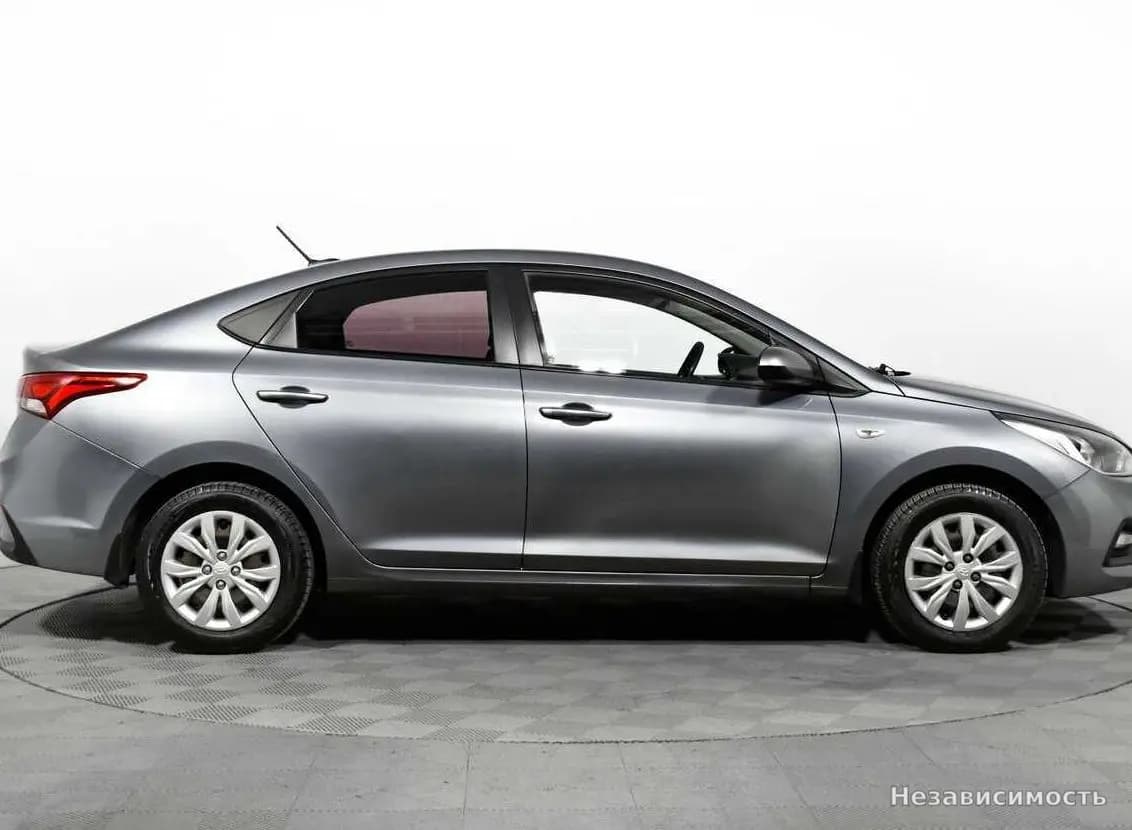Hyundai Solaris 2017 с пробегом — фото 4