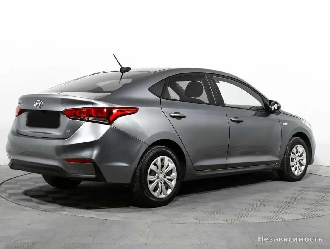 Hyundai Solaris 2017 с пробегом — фото 5