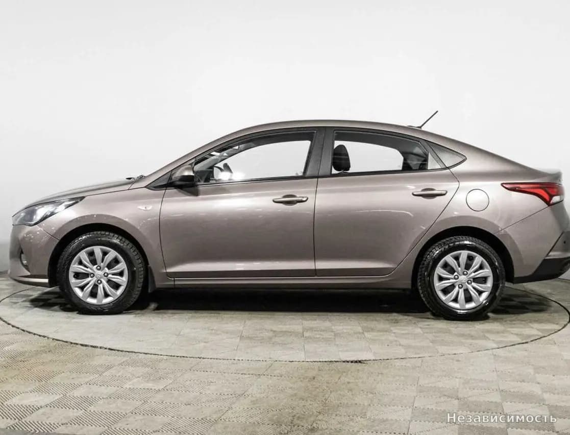 Hyundai Solaris 2021 с пробегом — фото 8